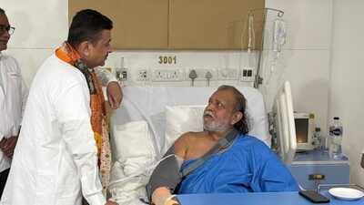 Mithun Chakraborty Health News: Mithun Chakraborty hospitalised, undergoes minor surgery in Kolkata, West Bengal CM Suvendu Adhikari drops health update on the actor after visiting him – PICS inside | Hindi Movie News