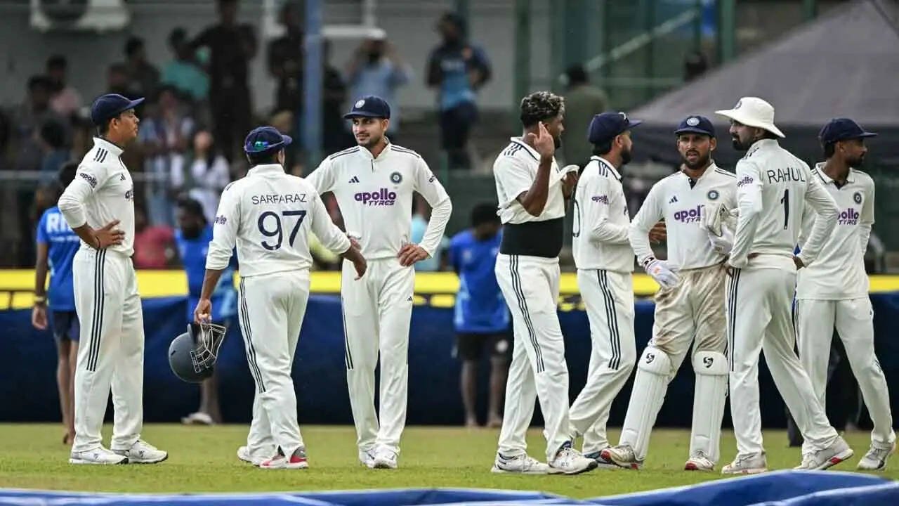 Sri Lanka 265/8 in 83.4 Overs