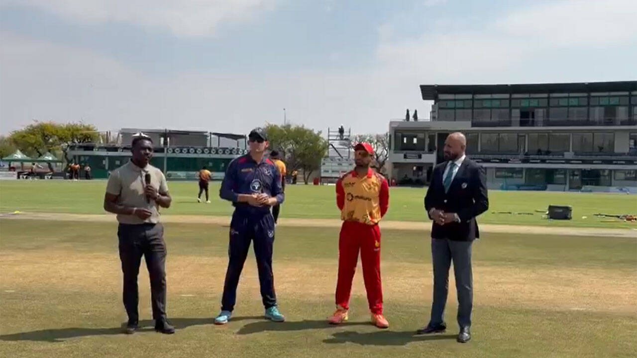 Zimbabwe 52/0 in 5.0 Overs