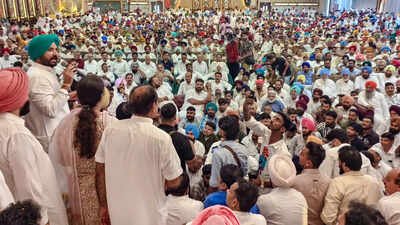 Congress: Watch: Pro-Channi sloganeering draws Congress’ ire amid Punjab leadership tussle | India News