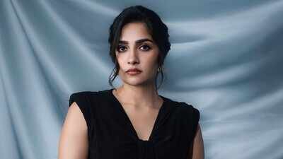 ‘Toxic’ star Rukmini Vasanth’s untold story of loss, a 4-hour audition and long struggle before landing a role in Yash starrer amid ‘I’ll start crying’ reaction at Chennai event |