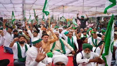 SKM announces farmers’ protests at 100 locations, including Delhi, from November 26 | India News