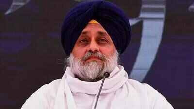 Sukhbir Singh Badal attacked inside Gurdwara in Maharashtra’s Nanded, rushed to hospital