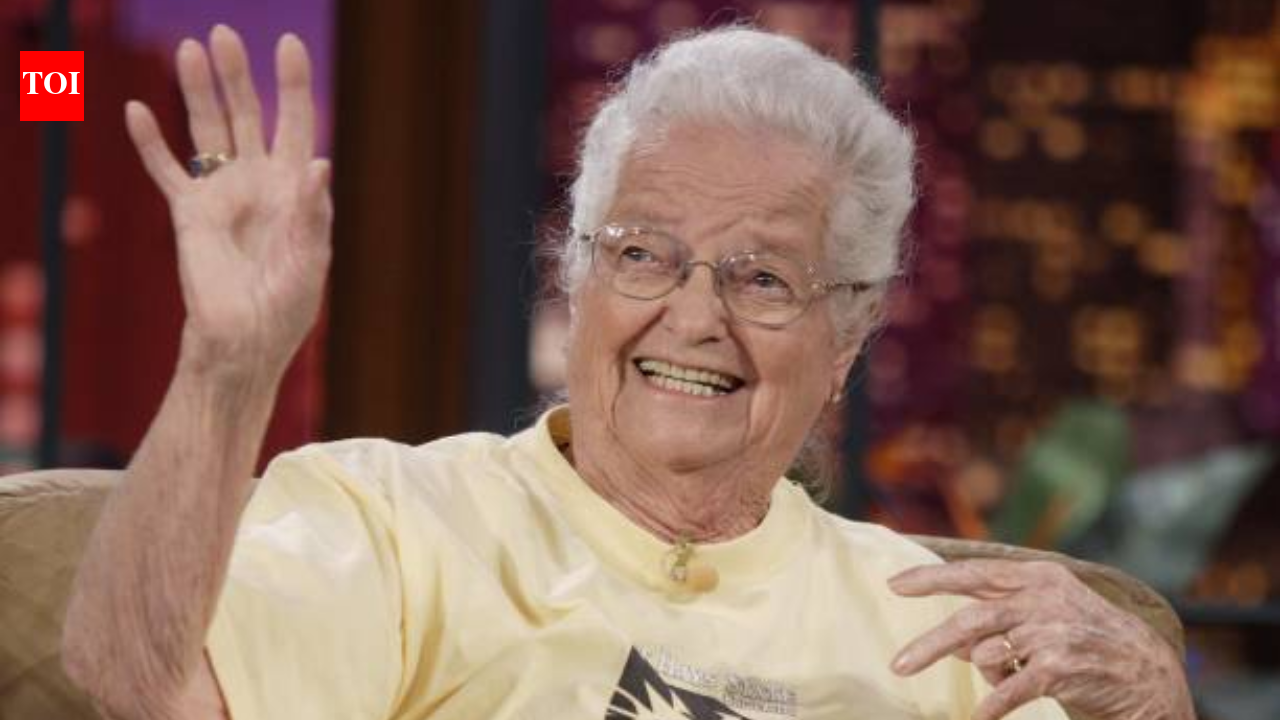 In 1930 she took her first college course during the Great Depression, in 2007, she finally received her Bachelor’s degree: How Nola Ochs became one of ‘world’s oldest graduate’?