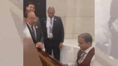 Malaysian PM Anwar Ibrahim sings Kishore Kumar classic at BRICS gala dinner | India News