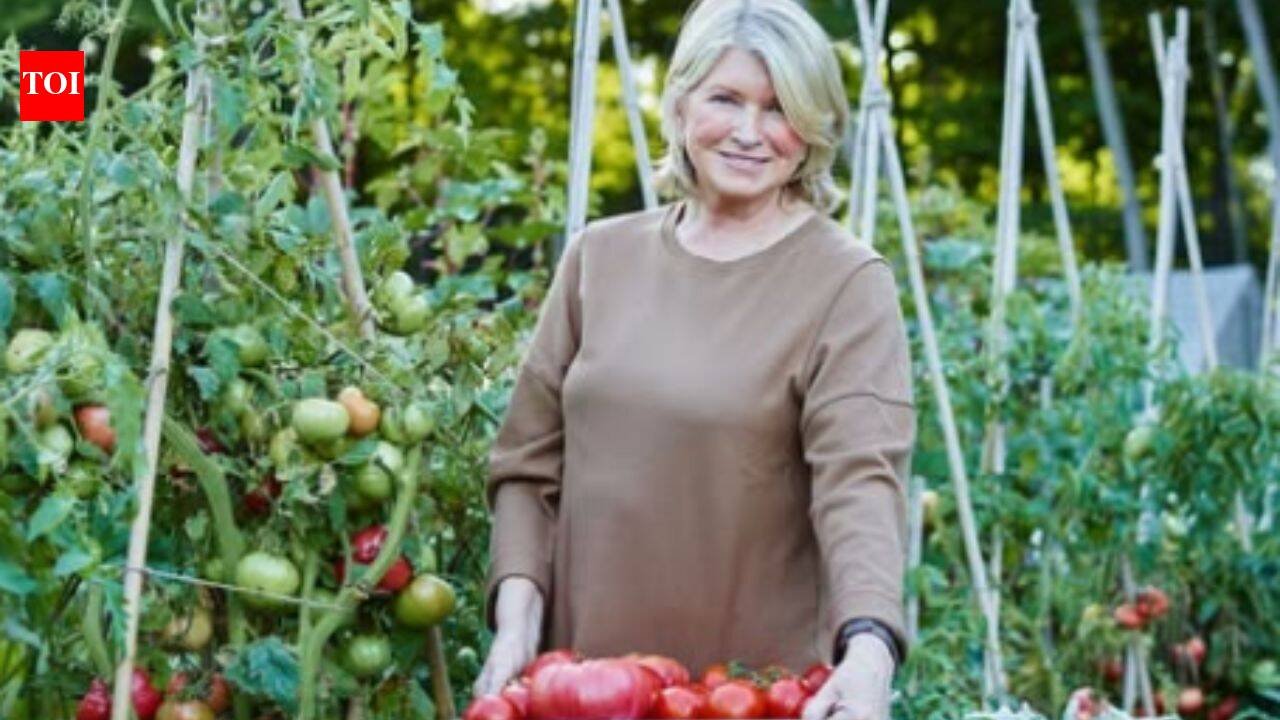 In 2000, Martha Stewart bought a 152-acre New York farmhouse; 26 years later, the horse farm has 100+ chickens and 11 pheasants after she added 13 chickens and a silver pheasant