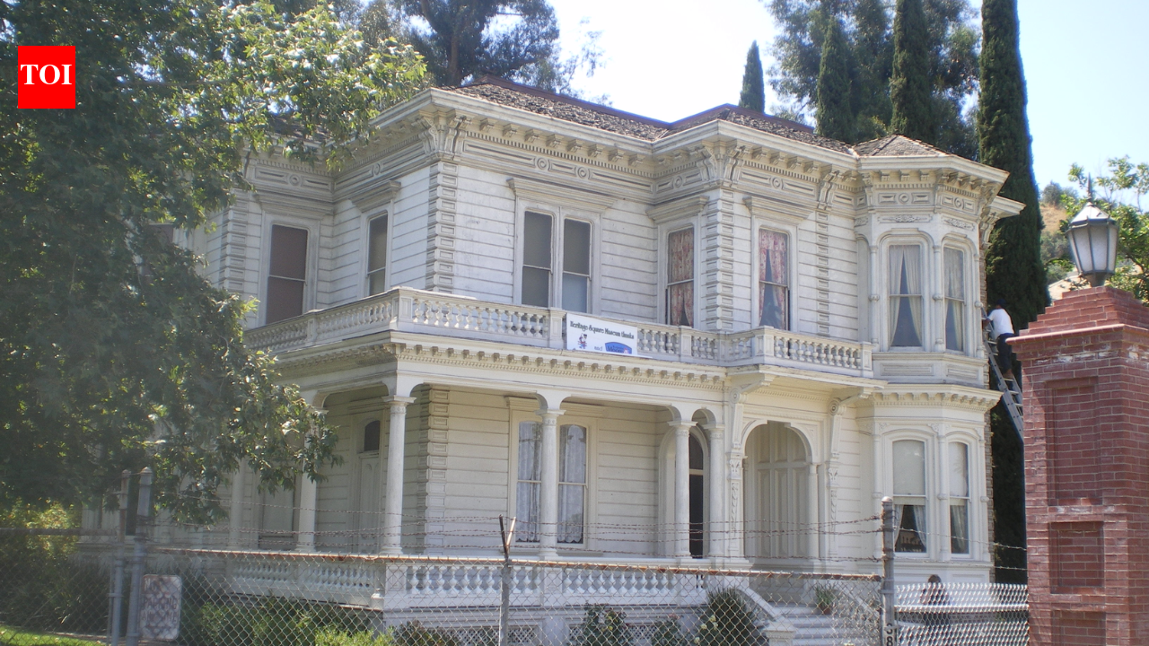 In 1876, Los Angeles built the Perry House; 99 years later it was moved to Heritage Square for preservation, and at 150 its normally closed second floor opened to visitors