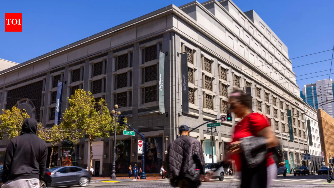 A 1.2-million-sq-ft San Francisco mall was foreclosed and a buyer walked away; a new bid would add 6 basketball courts, 8 volleyball courts and a sports high school