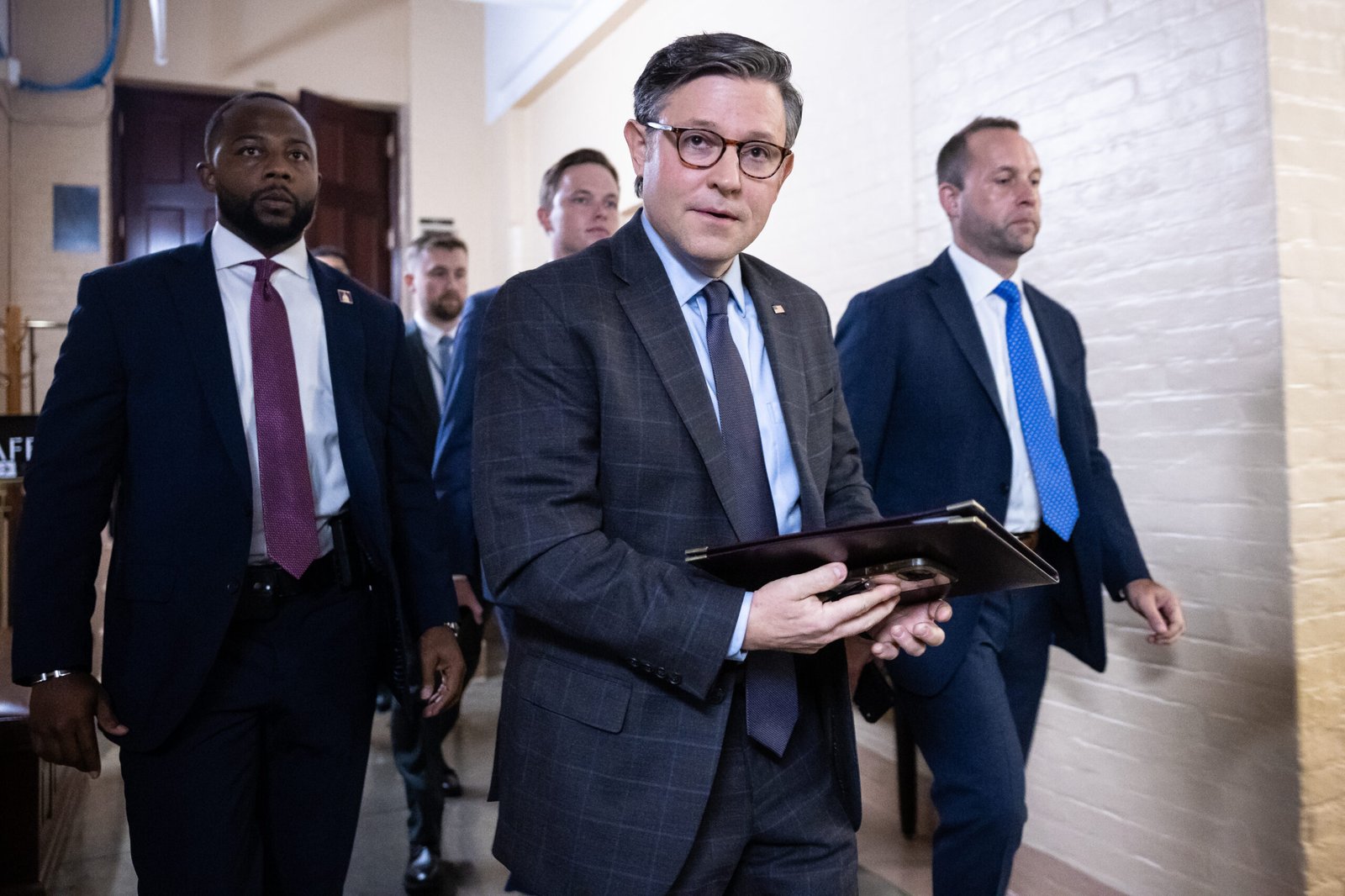 House Republicans set to cut pre-election session short