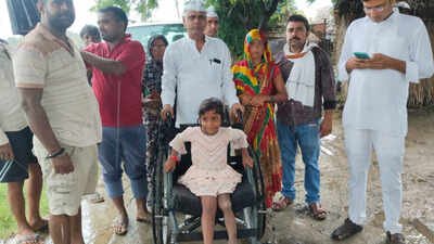 AAP helps seven-year-old Ballia girl who hops to school | India News