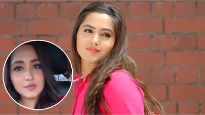 Bhojpuri actress Kajal Raghwani is safe after fans CHASE her car, BREAK WINDOWS at Bihar Sharif showroom launch |