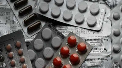 Painkillers for every ache? CDSCO warns of kidney risks, antibiotic misuse | India News