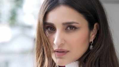 Parineeti Chopra: ‘It’s crippling physical pain that you feel leaving your baby’: Parineeti Chopra recalls crying throughout her first work trip; says ‘mom guilt is crazy’ | Hindi Movie News