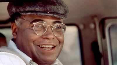 Quote of the day by James Earl Jones: ‘I cannot be Paul Robeson or Josh Gibson; but I can allow myself to experience what the playwright has set out to show about their life experiences,’ a powerful life lesson on understanding others and finding your own voice |