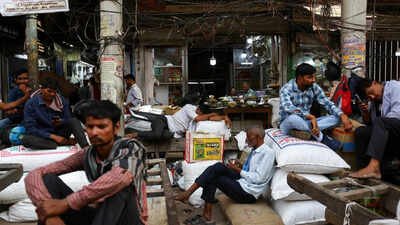 UNFPA report: Migrant workers cite livelihood insecurity, low wages, poverty and debt as reasons for moving out for better life | India News