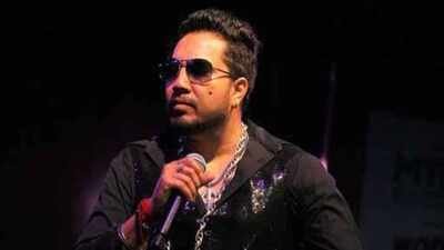 Mika Singh recalls driving a Hummer when he was struggling for work in Bollywood, earned Rs 10,000 per live show, Shaan told him ‘Go in an auto, the producer should not get the impression…’ | Hindi Movie News