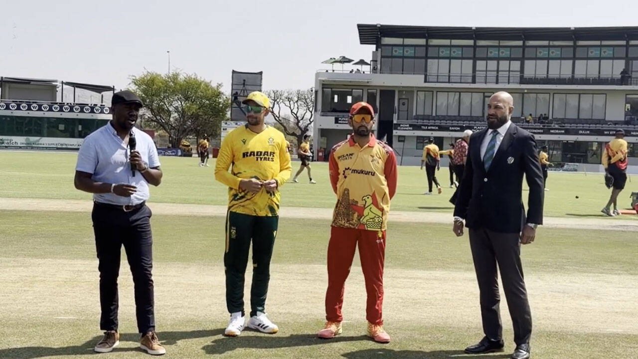 South Africa 154/2 in 15.2 Overs