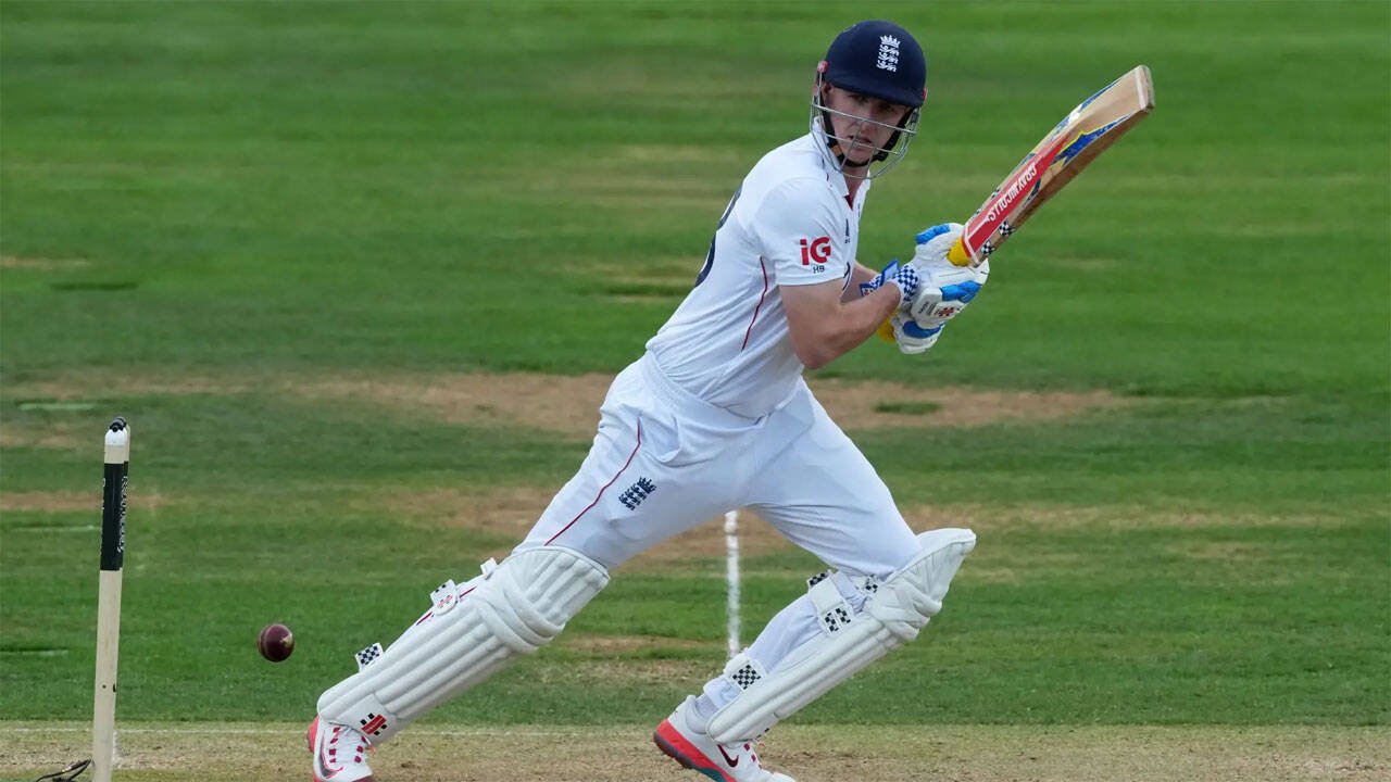 England 169/4 in 41.0 Overs