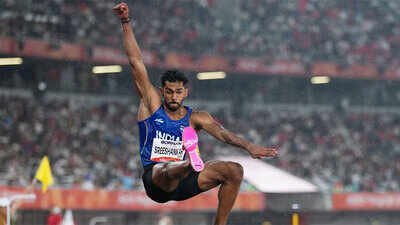 Asian Games: Murali Sreeshankar wins silver after injury forces him out of final two jumps | Asian Games 2026 News