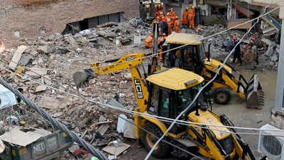 Delhi building collapse: 5 MCD officials suspended, death toll rises to 7 – key points | India News