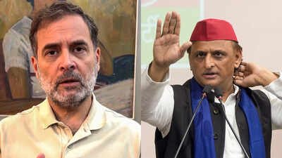 J&K Congress stages protest against picture linking Rahul, Akhilesh with terrorism | India News