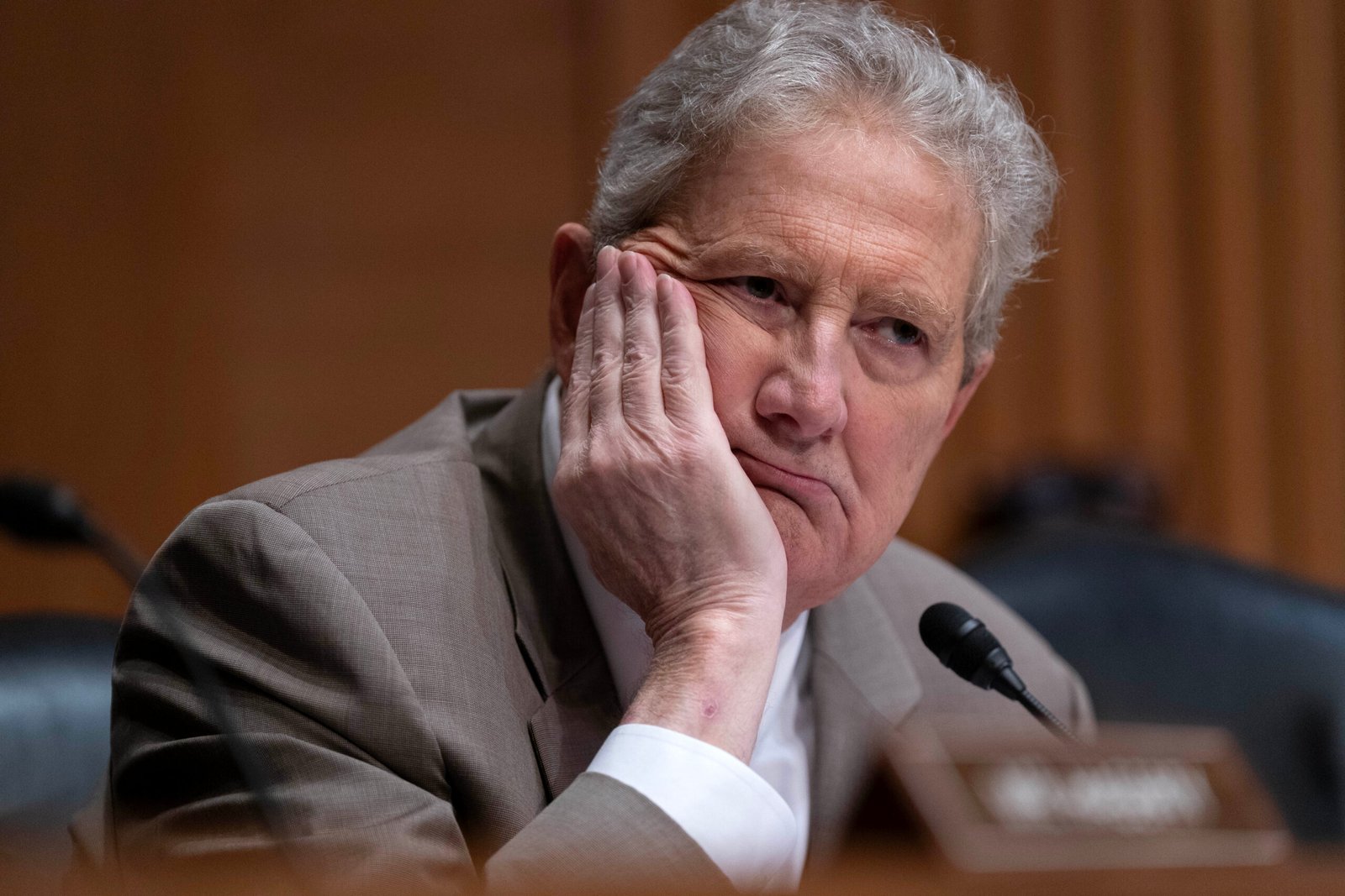 Sen. Kennedy rails against AI developers as ‘high IQ stupid people’