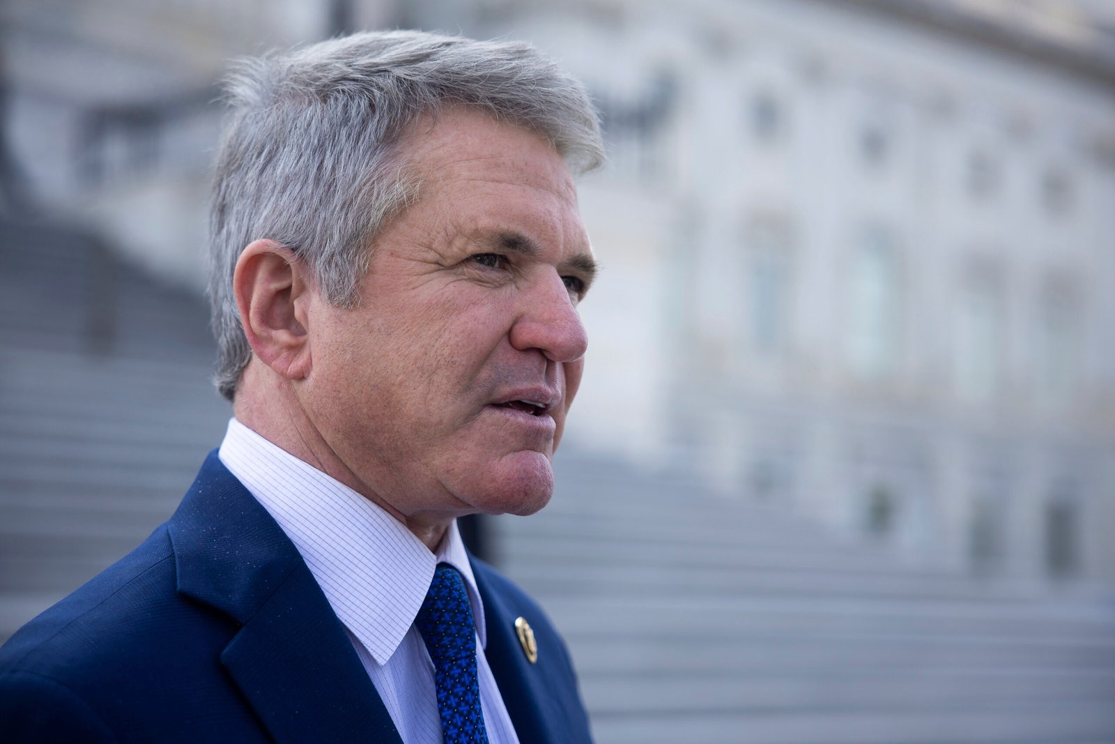 Russia sanctions bill clears procedural House hurdle