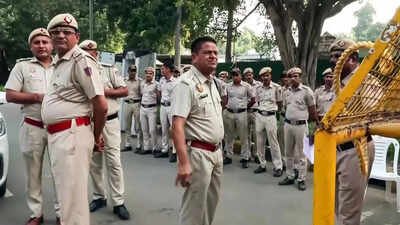 Delhi Police: Congress protest: Delhi Police to scan videos to identify protesters accused of assaulting personnel; FIR likely | India News