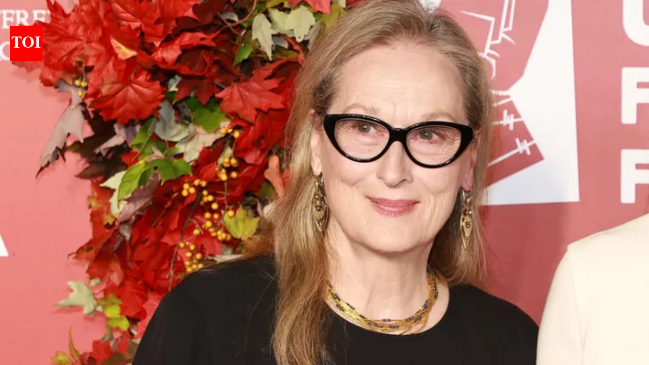 Meryl Streep once owned a 1954 Hollywood Hills research house with expansive glass walls, a double-height living room and a pool courtyard; Alex Rodriguez bought it for $4.8 million |
