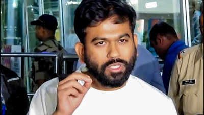‘When did hoisting tricolour become violation?’ Abhijeet Dipke questions Saurav Das, Ashutosh Ranka’s detention at Jantar Mantar | India News