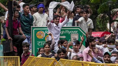 Pleas filed in SC, Delhi HC against de-notification of Jantar Mantar as protest site | India News