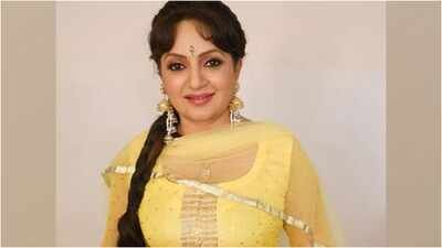 ‘I spoke in favour of Ranveer Singh, so how did I lose my focus?’: Upasana Singh says Poonam Dhillon issued her a show-cause notice for backing ‘Dhurandhar’ actor amid ‘Don 3’ row with Farhan Akhtar, says ‘it was my duty to stand by any member’ | Hindi Movie News