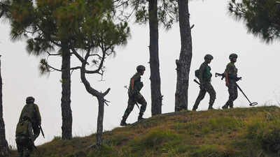 PoK woman crosses LoC in Rajouri, detained | India News