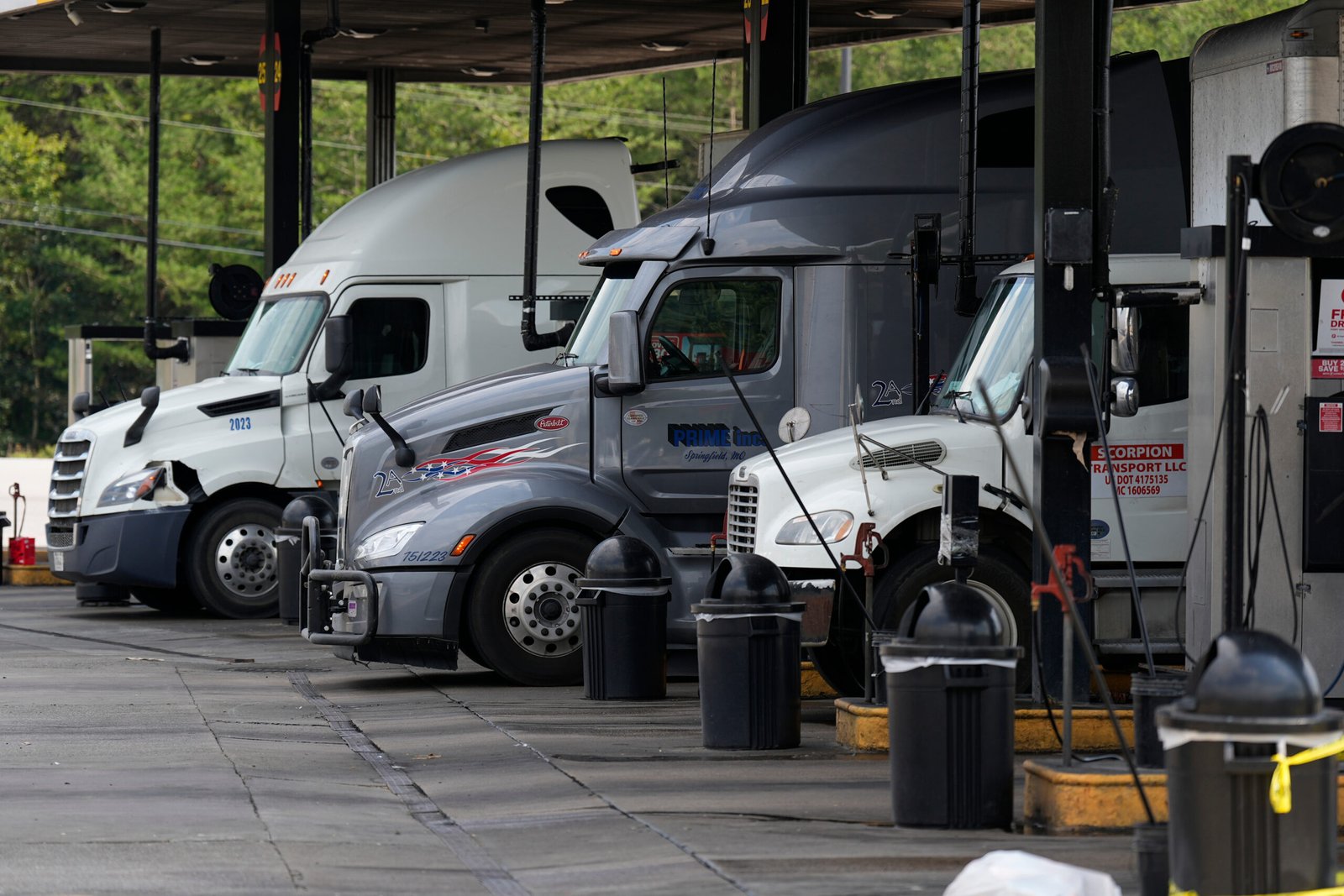 ‘Minimal relief’: Trucking groups pan Trump’s diesel executive order