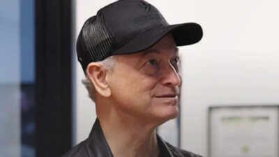 In 2009, Gary Sinise met a war veteran who lost his limbs after a roadside bomb in Iraq; that meeting launched a multi-million-dollar project to build smart homes for wounded soldiers |