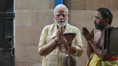PM Modi offers prayers at Delhi temple as he completes 25 years in public office | India News