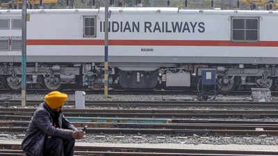 CJP protest: Airfares soar as train services hit; slight rise in last-minute bookings | India News