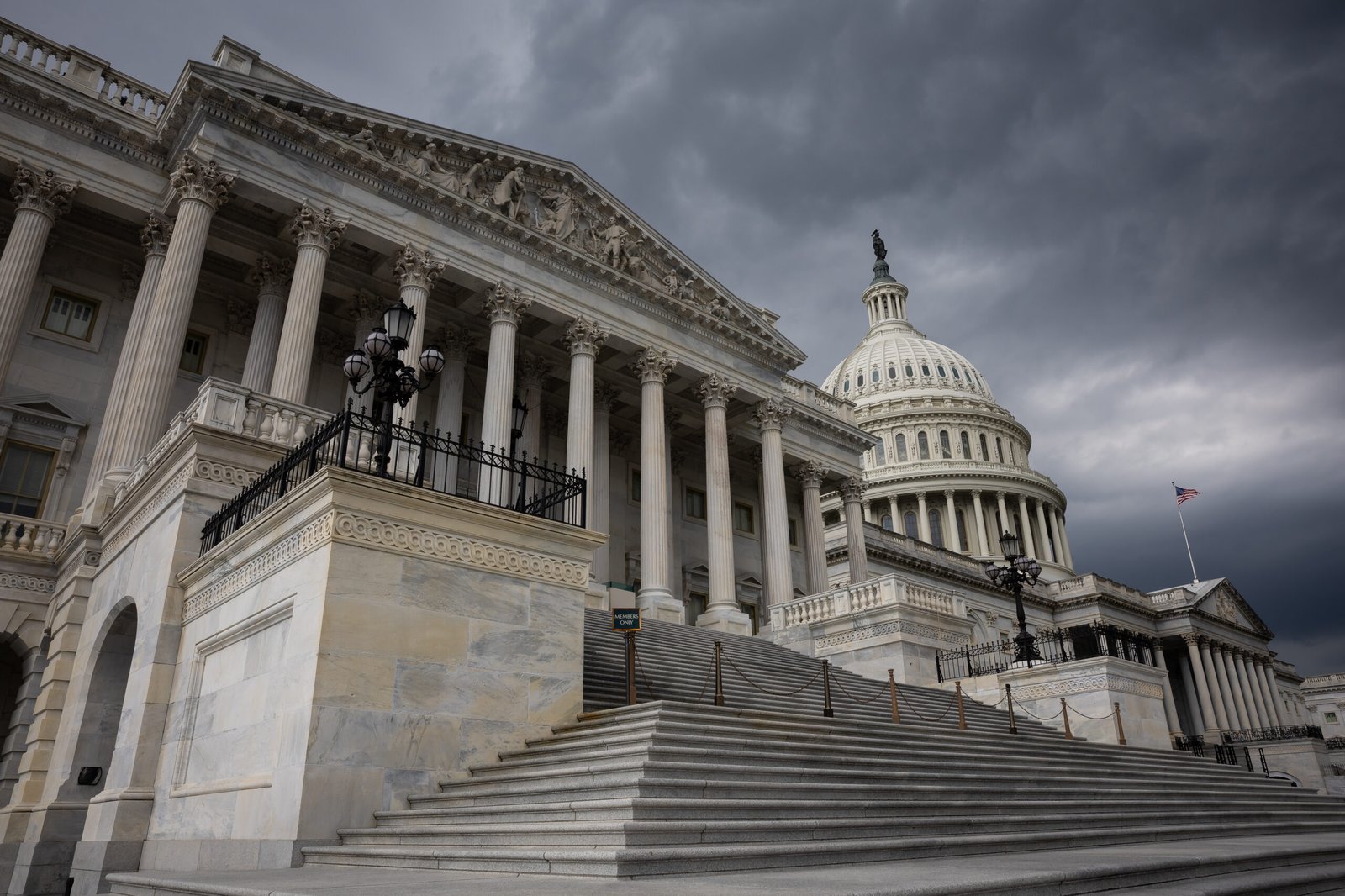 Authorities investigate ‘suspicious substances’ mailed to congressional offices