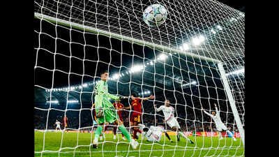 UCL Round-up: PSG sink Manchester City, Jose Mourinho’s Real Madrid stage late comeback on record-breaking night | Football News